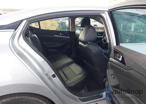 2020 Nissan Maxima Sv Xtronic Cvt z USA, uszkodzony, nr VIN 1N4AA6CV9LC367886